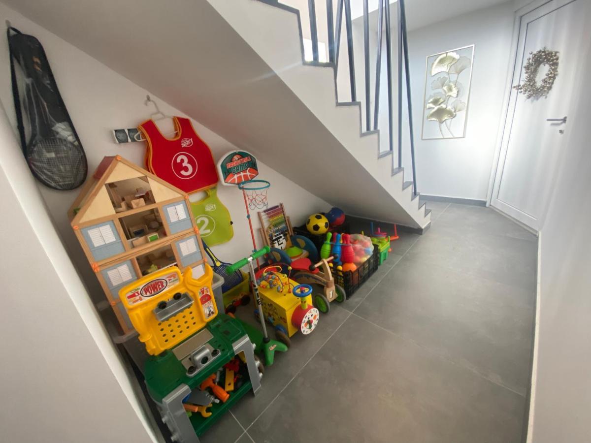 Apartman El Ogulin Buitenkant foto